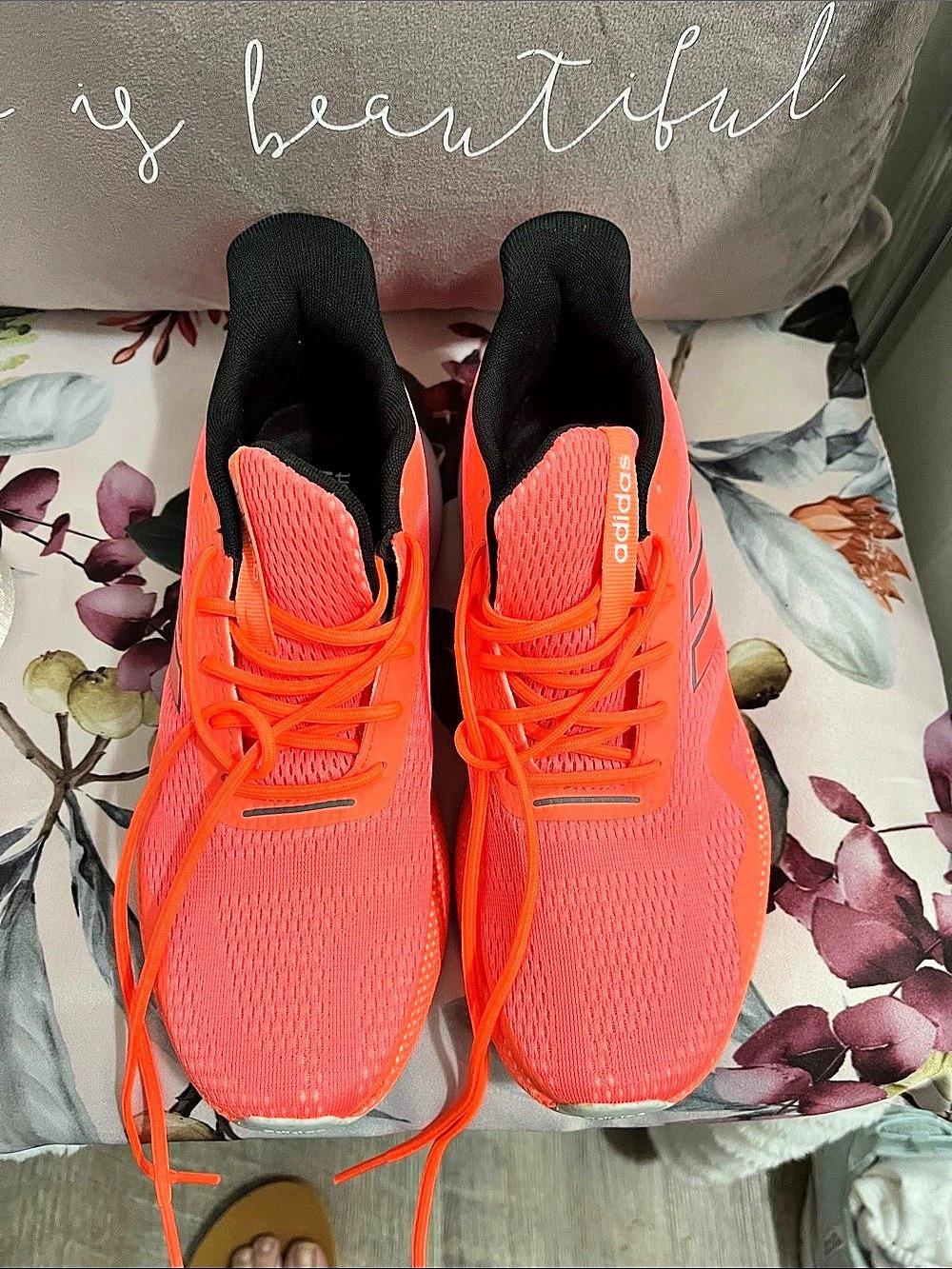 adidas adizero Athletic Shoes US 5.5 Like New